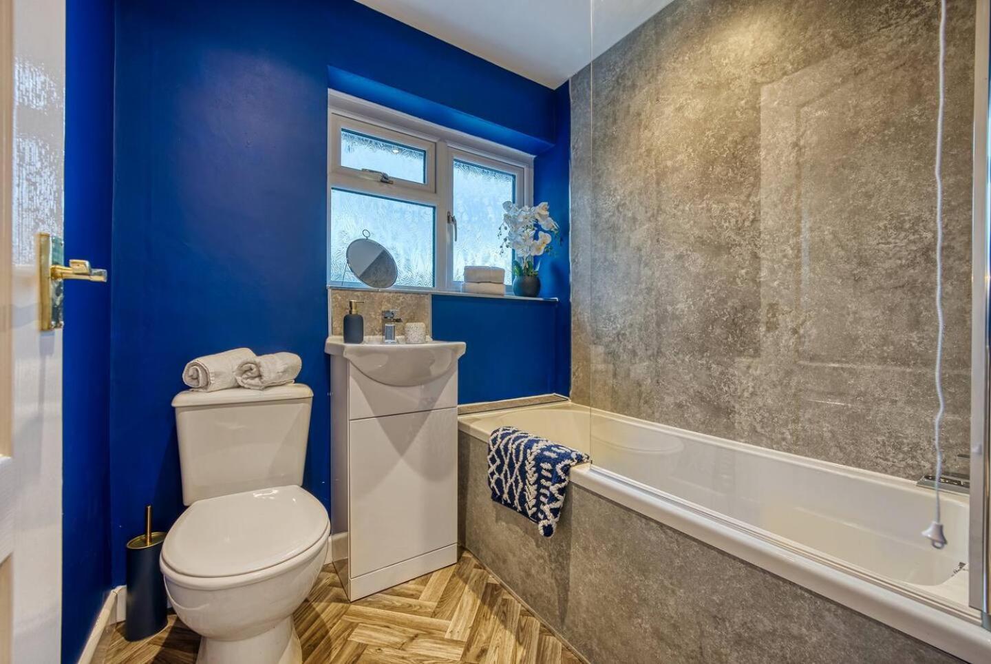 Dudley-5 Beds-Contractors-Parking-Long Stay! Exteriér fotografie