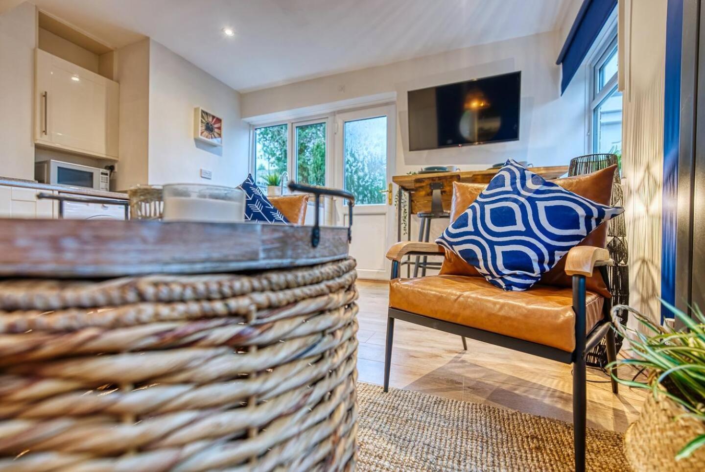 Dudley-5 Beds-Contractors-Parking-Long Stay! Exteriér fotografie