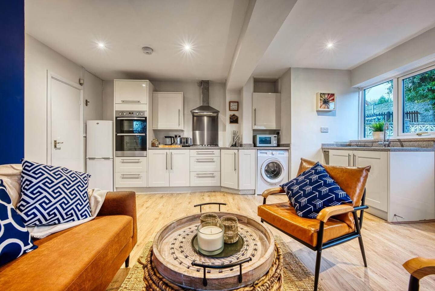 Dudley-5 Beds-Contractors-Parking-Long Stay! Exteriér fotografie